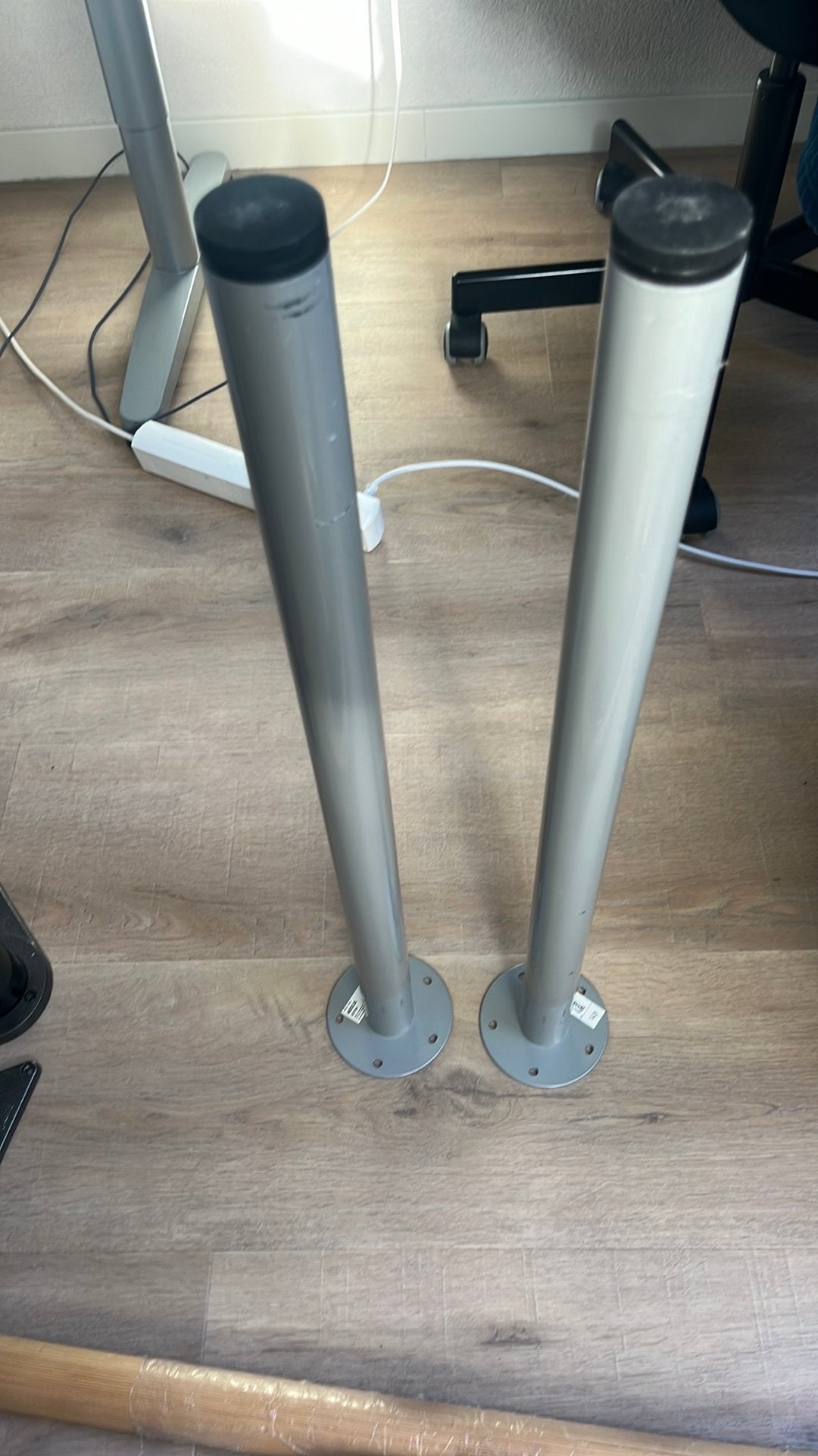 Ikea Tafel/ bureau  poten Adils grijs, Ophalen, Zo goed als nieuw, Rechthoekig, 50 tot 100 cm