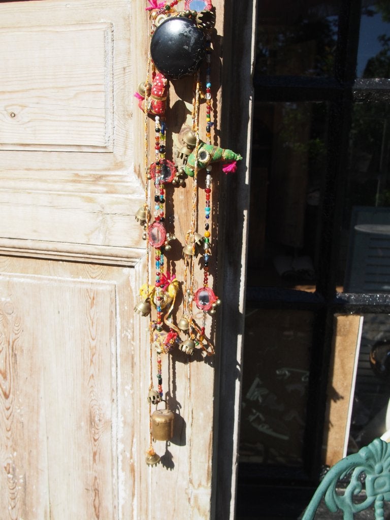 Hangslinger met belletjes, Ophalen of Verzenden