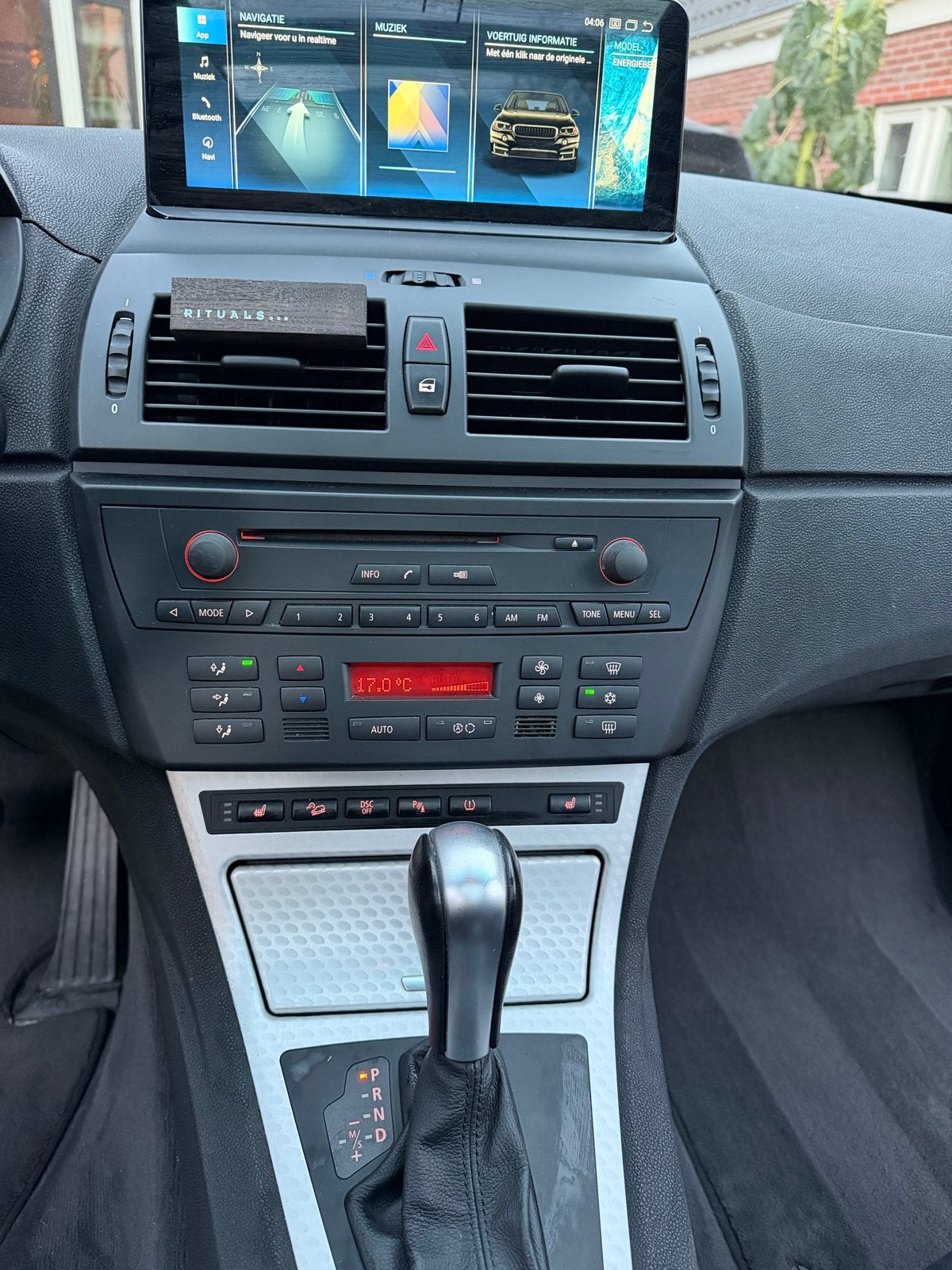 Foto 15 van Bmw X3 3.0i high exclusive M uitvoering, pano-dak, leder