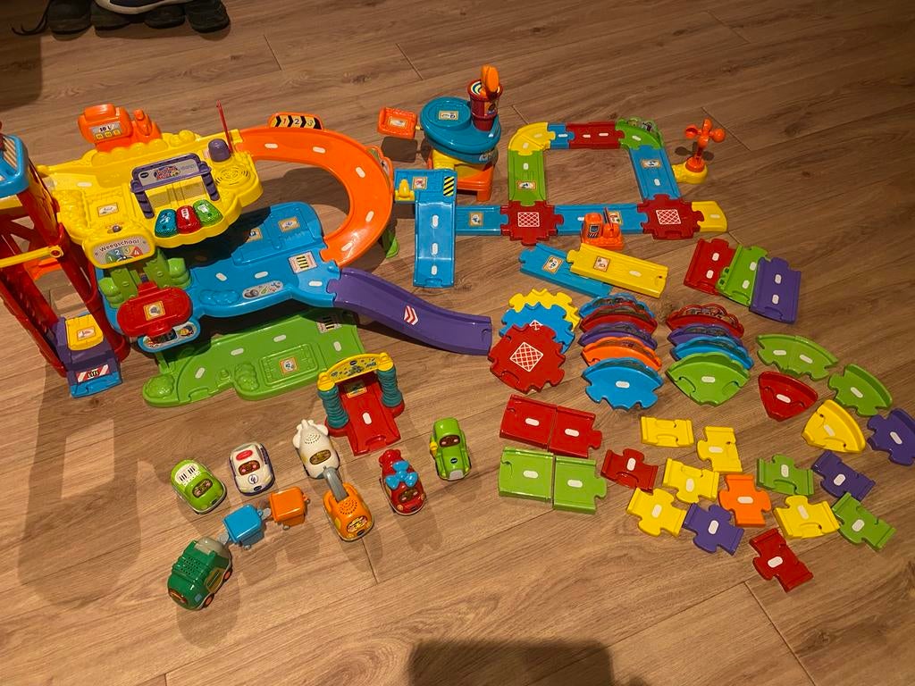 Vtech Toet Toet Autogarage, Vliegveld & Blub Blub Avonturene, Ophalen of Verzenden, Gebruikt, 2 tot 4 jaar