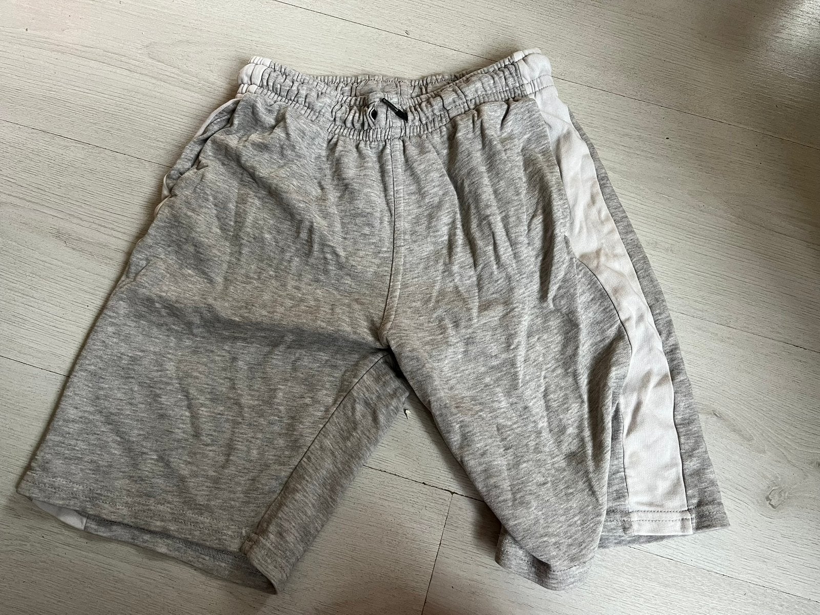H&M korte broek maat 152, Ophalen of Verzenden, Zo goed als nieuw, Jongen, Broek