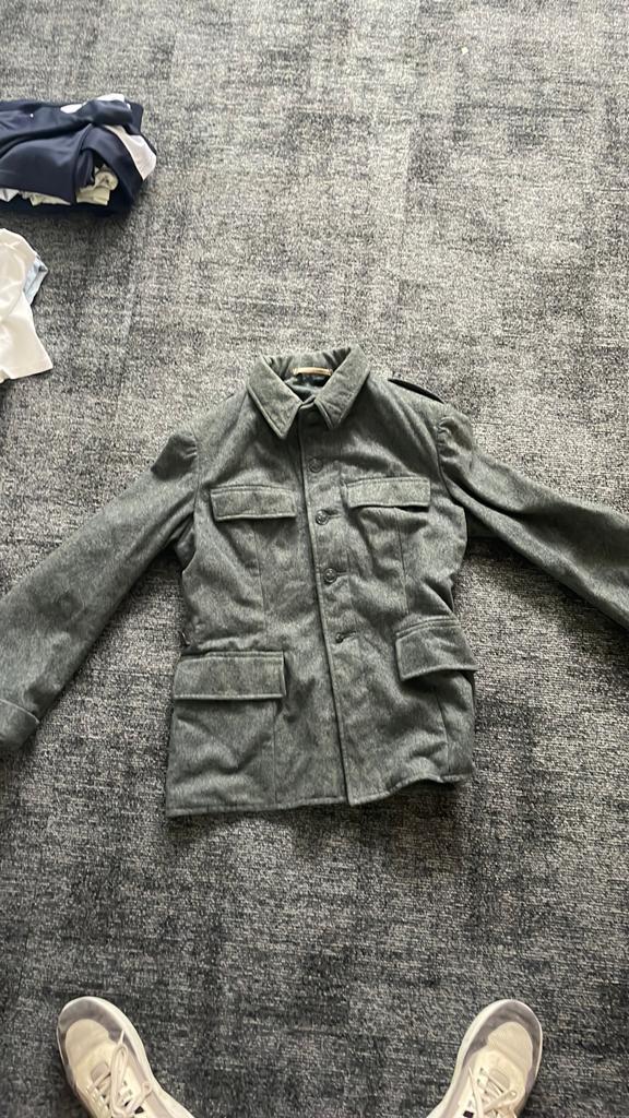Zwits uniform lijkt op duitse wo2, Ophalen of Verzenden, Landmacht, Duitsland, Kleding of Schoenen