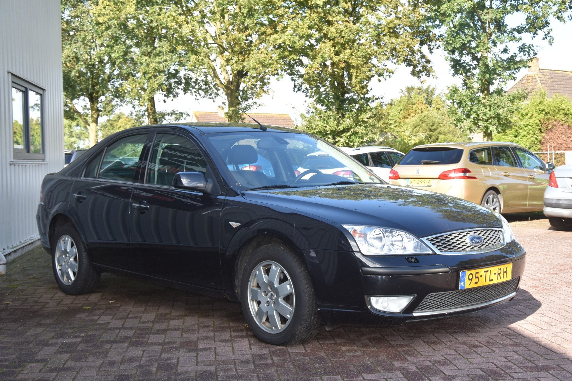 Ford Mondeo 2.0 TDCi Platinum. LMV, Cruise, Half leer, Goed, Voorwielaandrijving, 1998 cc, 4 cilinders, Mondeo