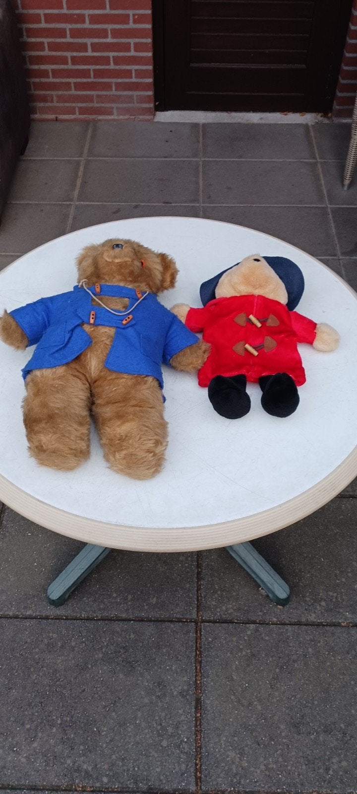 2 VINTAGE PADDINGTON BEREN MET DUFFEL JAS BAUWE 63 CM RODE51, Ophalen of Verzenden, Pop