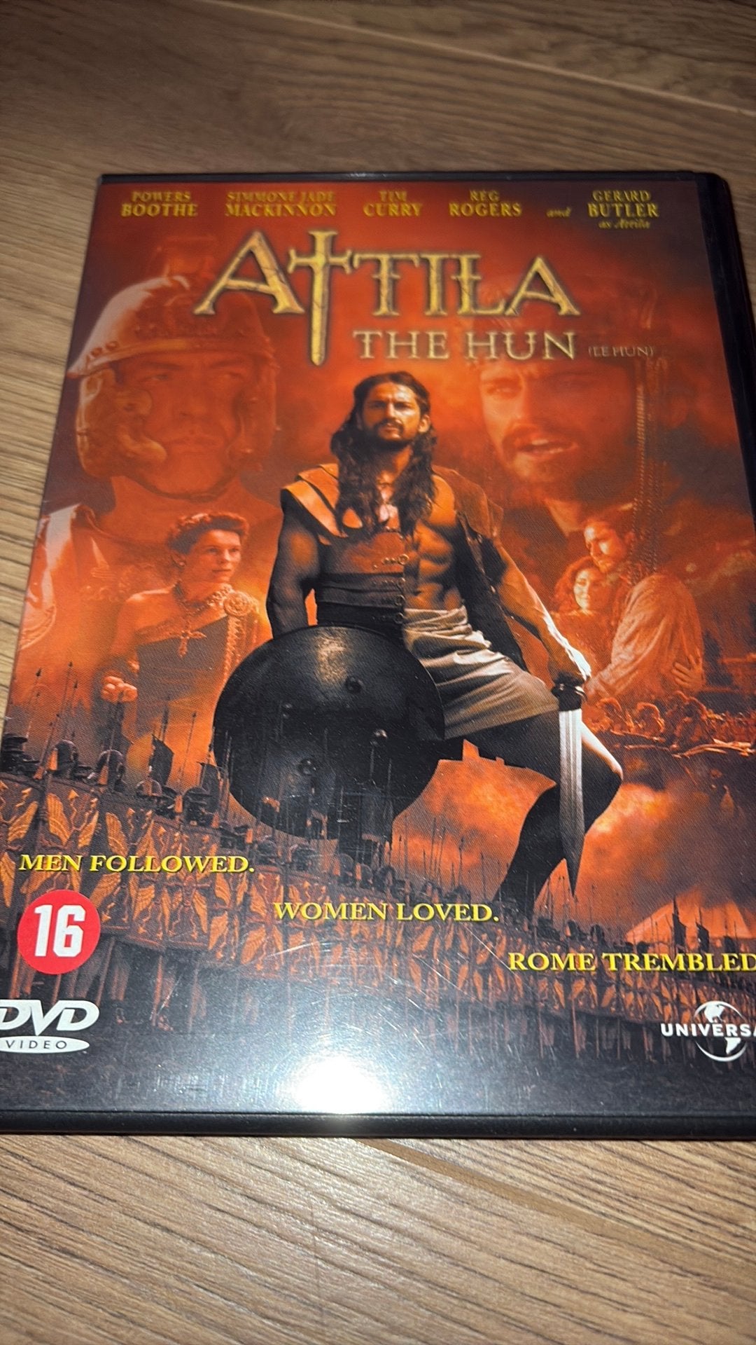 Atilla the Hun met Gerard Butler, Tim Curry en Powers Boothe, Vanaf 16 jaar, Ophalen of Verzenden, Zo goed als nieuw