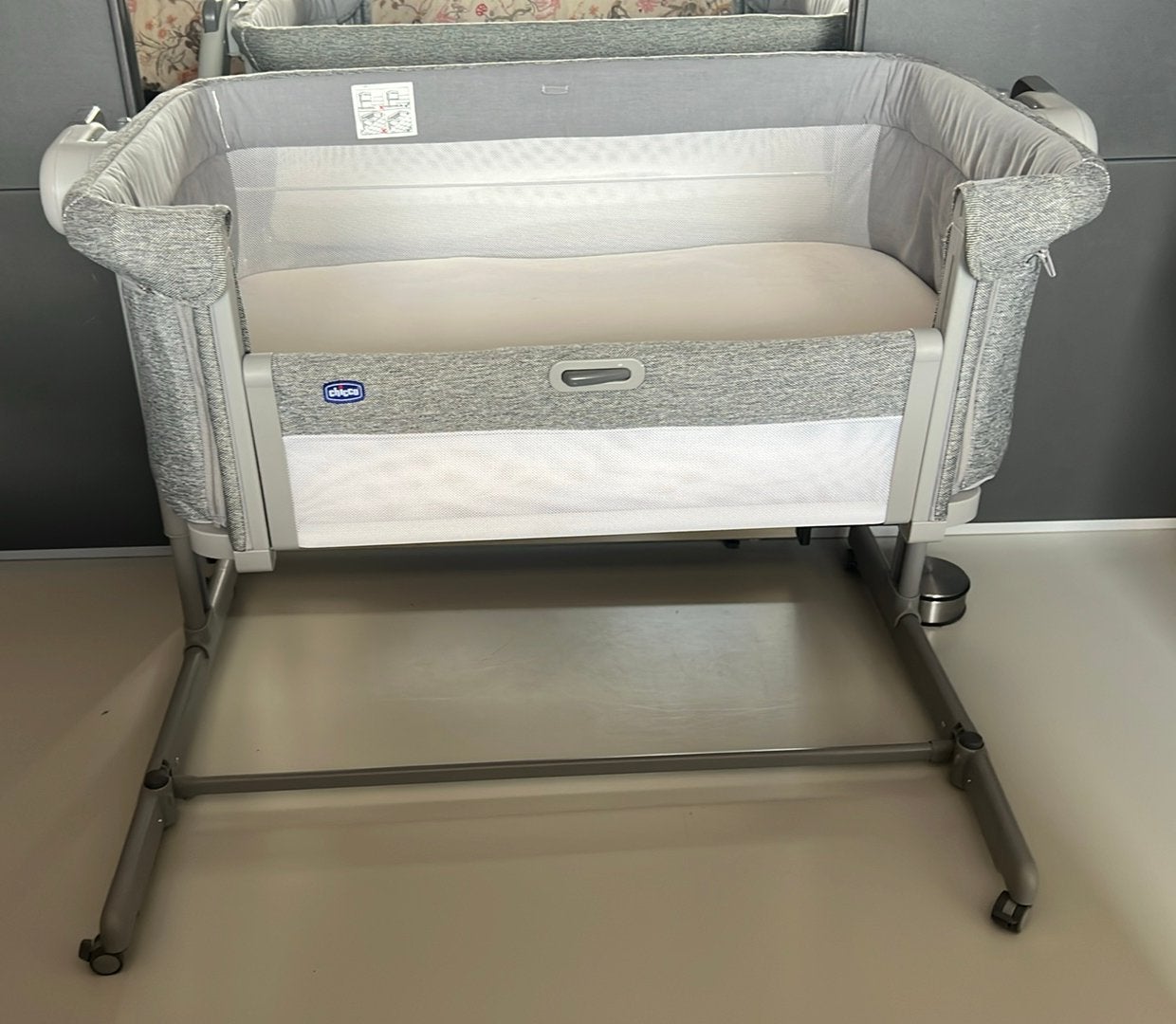 Chicco Next2Me Co-Sleeper Wieg - Zo goed als nieuw, Kinderen en Baby's, Babywiegjes en Ledikanten, Ophalen, Zo goed als nieuw