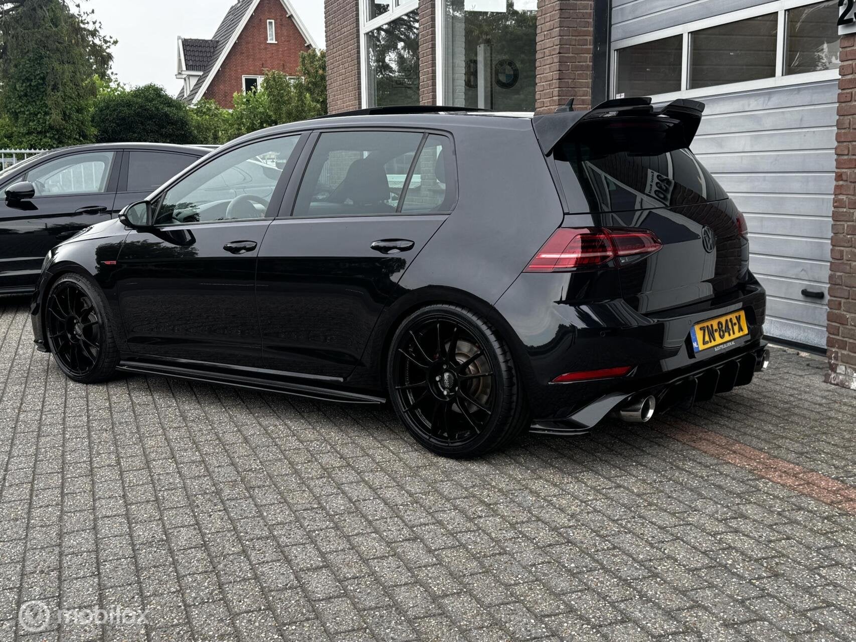 Volkswagen Golf 2.0 TSI GTI Performance DSG PANO/CAM/XENON, Auto's, Gebruikt, Euro 6, 4 cilinders, Zwart