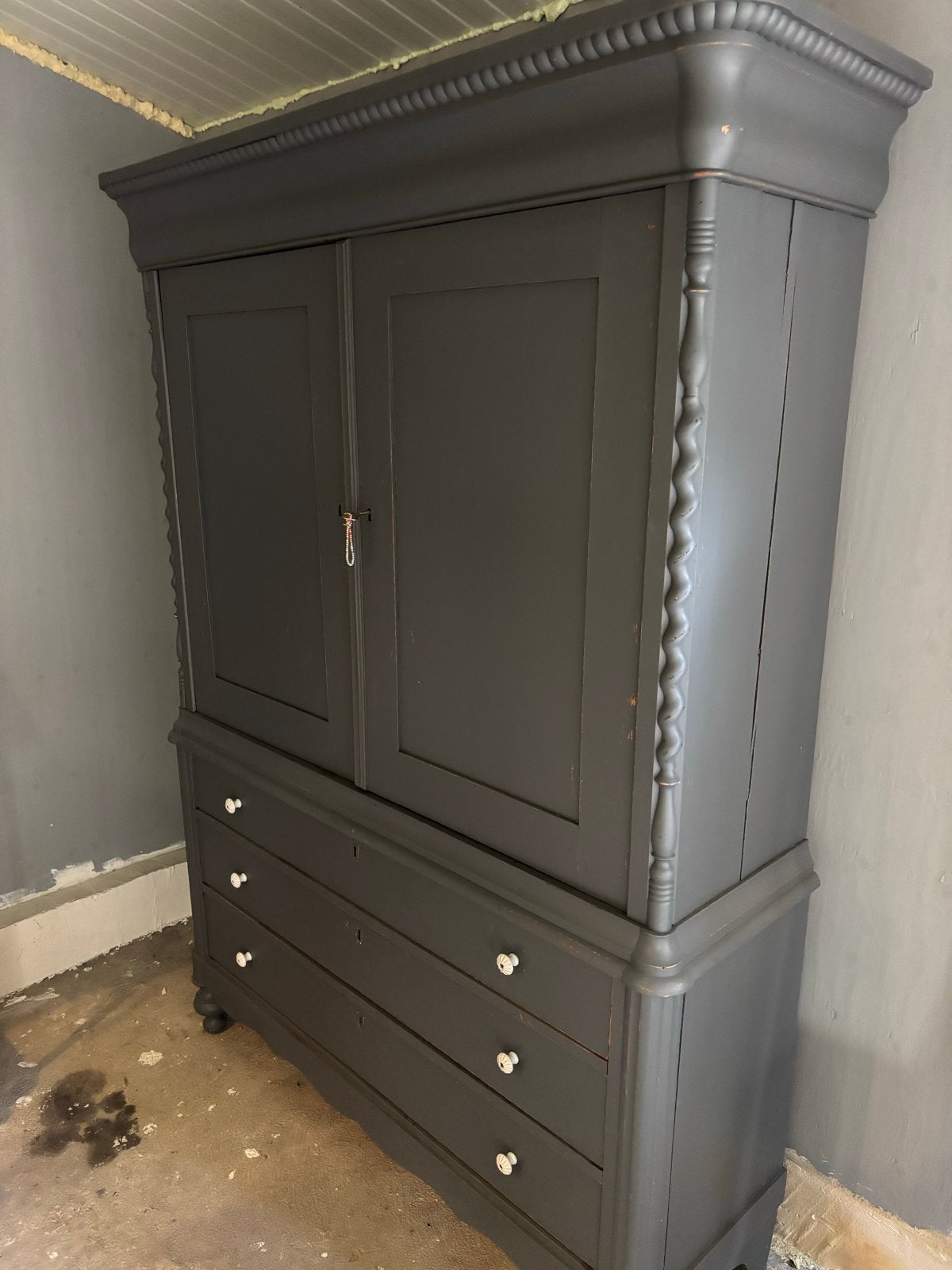 Brocante kast met lades - Donkergrijs, Ophalen, Gebruikt, 200 cm of meer, 25 tot 50 cm