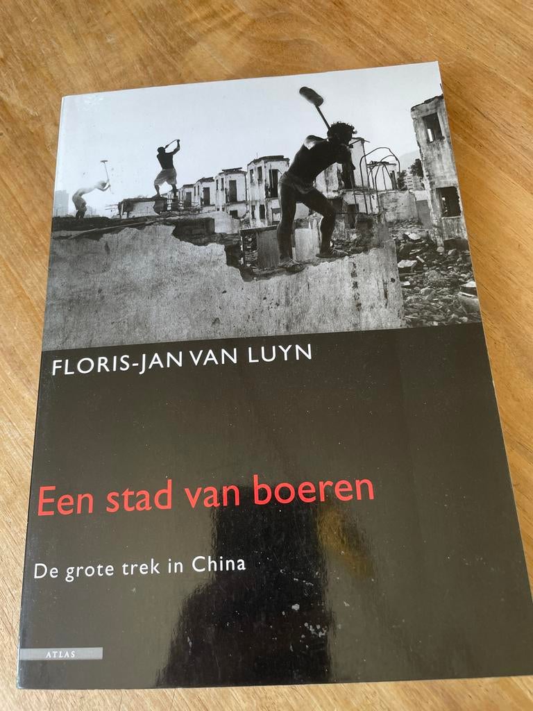 Een stad van boeren - Floris-Jan van Luyn (2008), Ophalen of Verzenden, Zo goed als nieuw