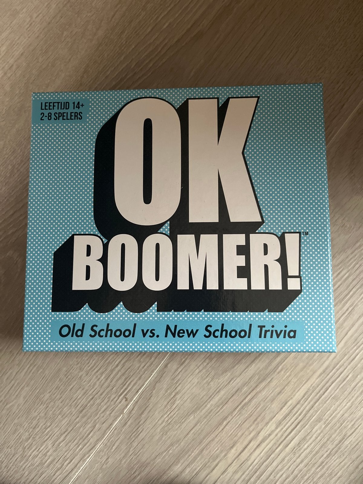 OK Boomer! Old School vs. New School Trivia spel, Drie of vier spelers, Ophalen of Verzenden, Zo goed als nieuw
