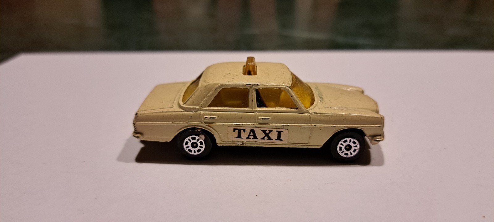 mercedes strich 8 1:50 corgi, Ophalen of Verzenden, Auto