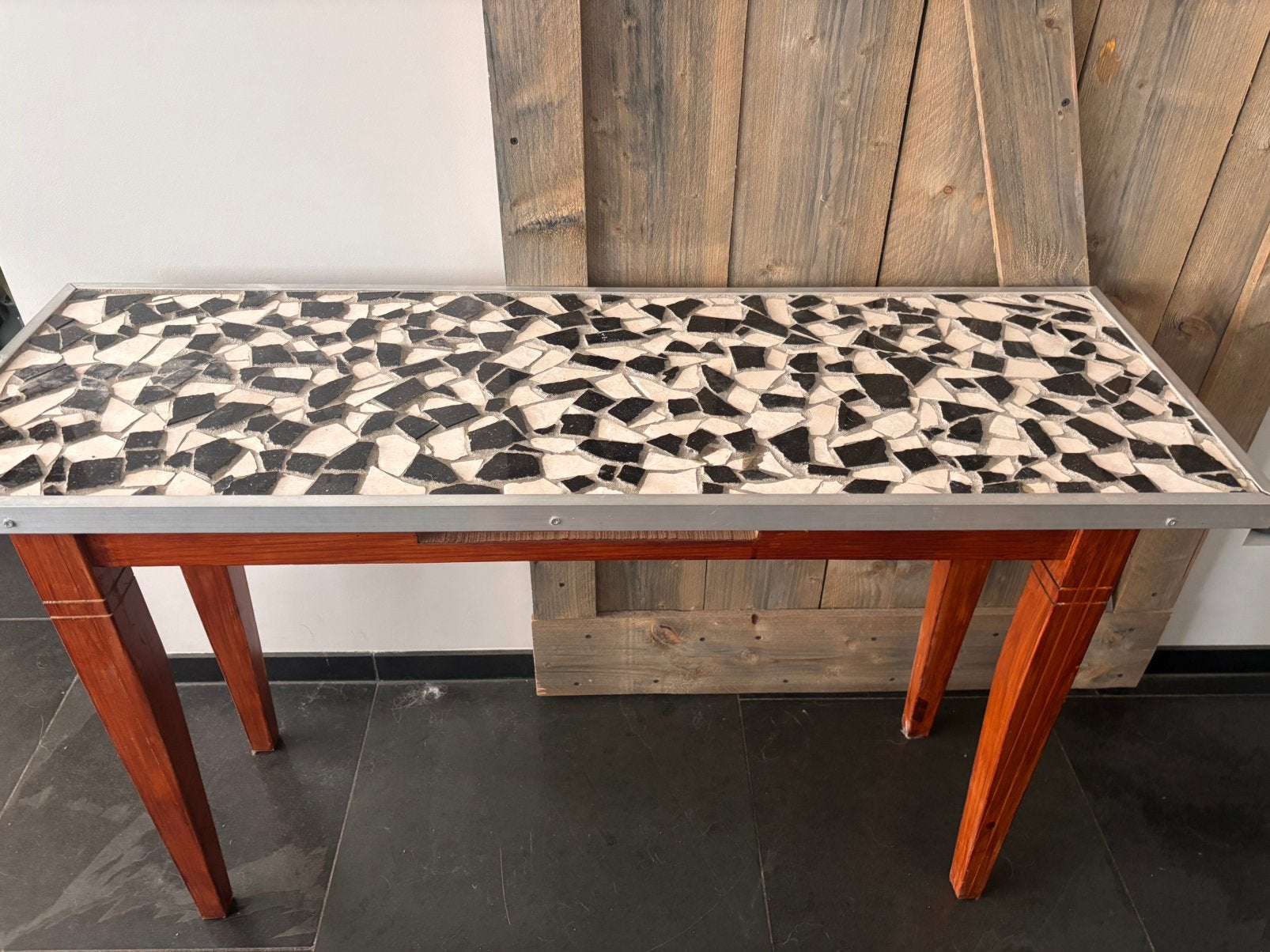 Sidetable, 100 tot 150 cm, Ophalen of Verzenden, Zo goed als nieuw, 25 tot 50 cm