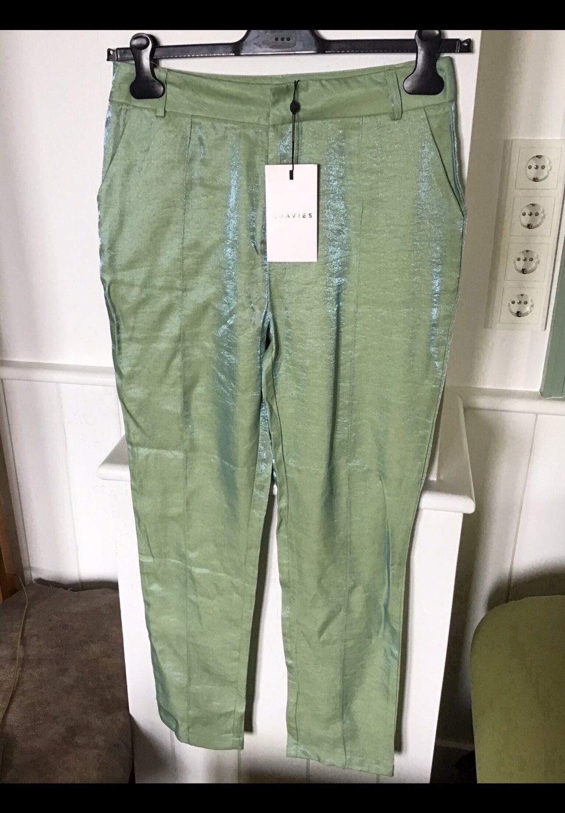 Licht groene lange broek, pantalon maat S merk Loavies, Maat 38/40 (M), Ophalen of Verzenden, Zo goed als nieuw, Lang