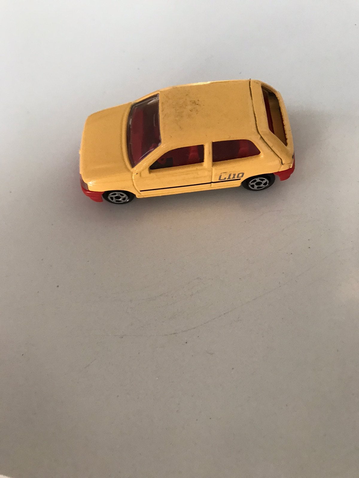 Renault Clio van Majorette, Hobby en Vrije tijd, Modelauto's | 1:87, Ophalen, Zo goed als nieuw
