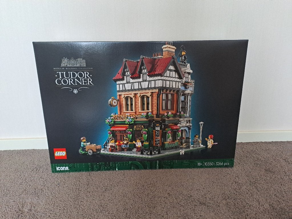 Lego Tudor Corner 10350, Lego, Nieuw, Ophalen of Verzenden, Icons