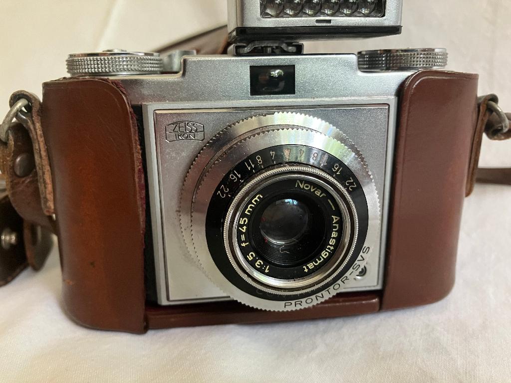 Zeiss Ikon kleinbeeld camera met Novar 45 mm lens, Ophalen of Verzenden, Gebruikt, Compact, Overige Merken