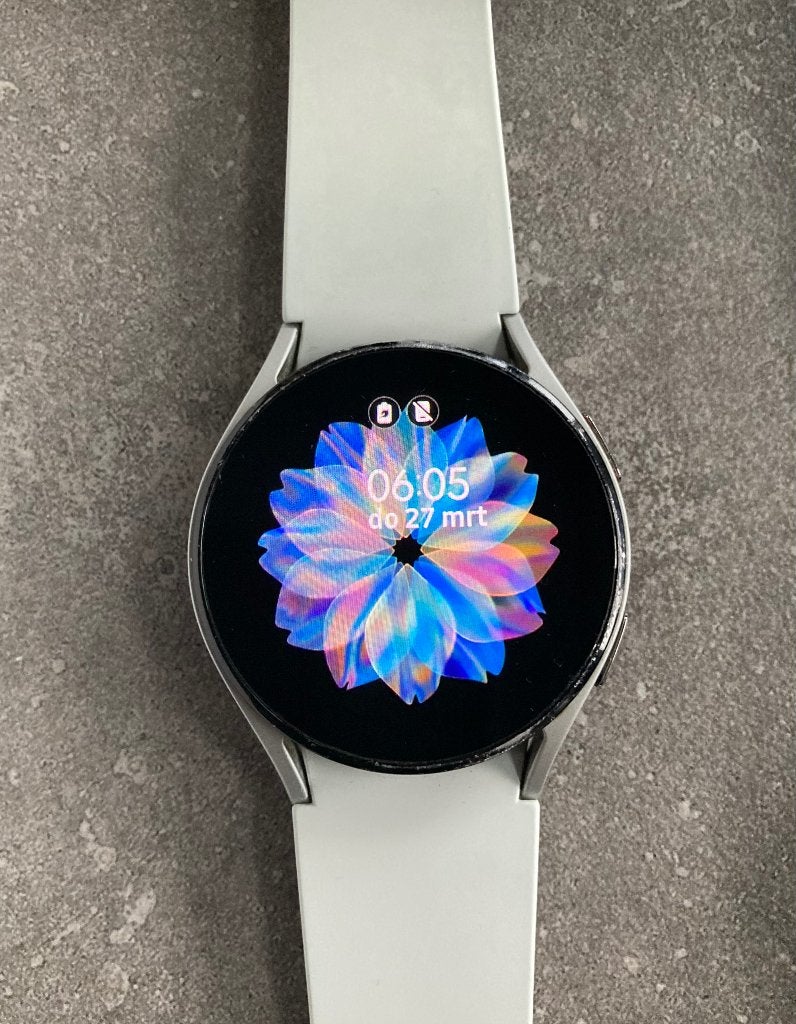 Te koop: Smartwatch Samsung Galaxy 4 (in originele doos), Gebruikt, Hoogte, Wit, Samsung ⌚️