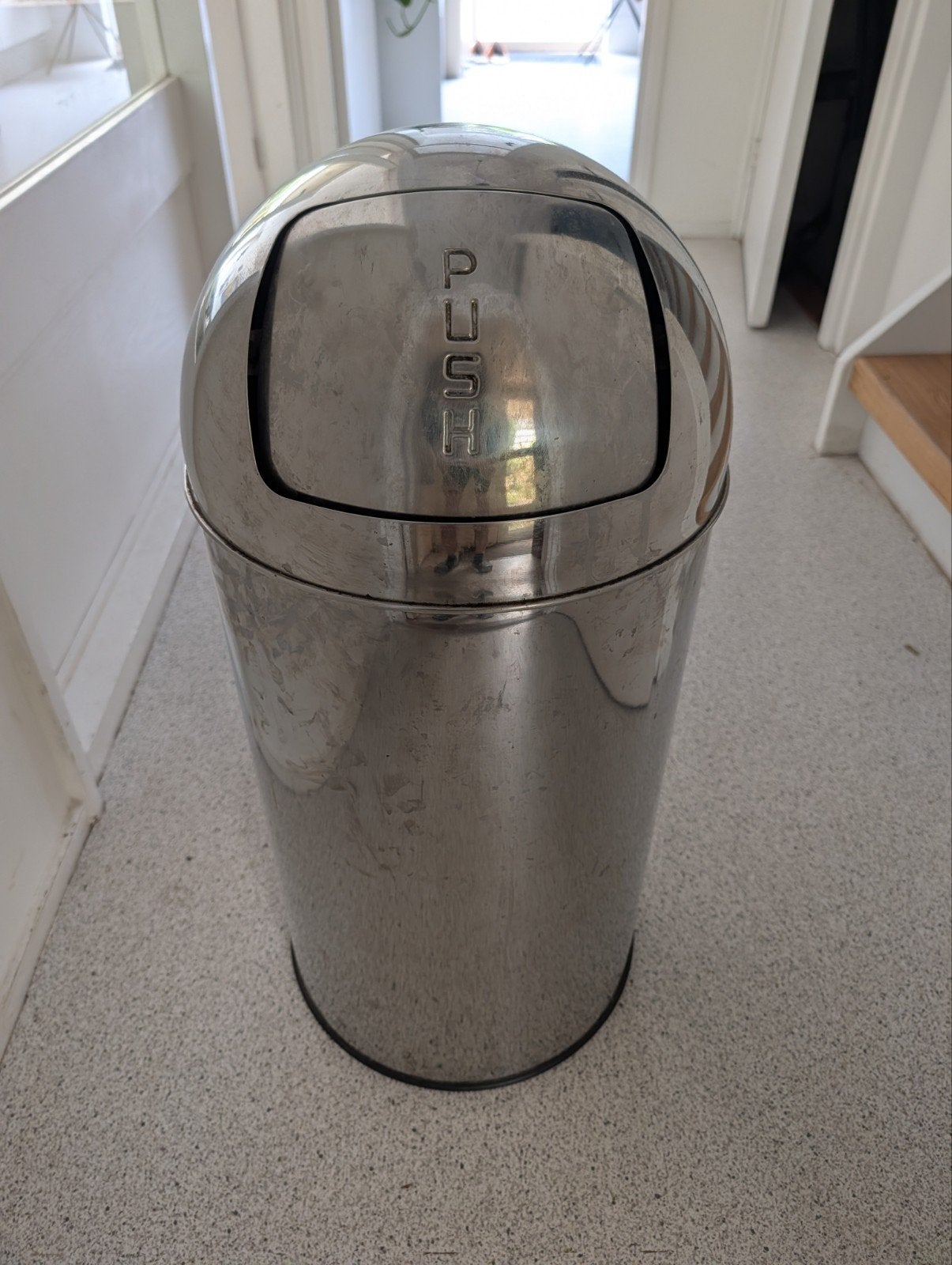 Prullenbak, Huis en Inrichting, Woonaccessoires | Prullenbakken, 40 liter of meer, Ophalen of Verzenden, Minder dan 50 cm
