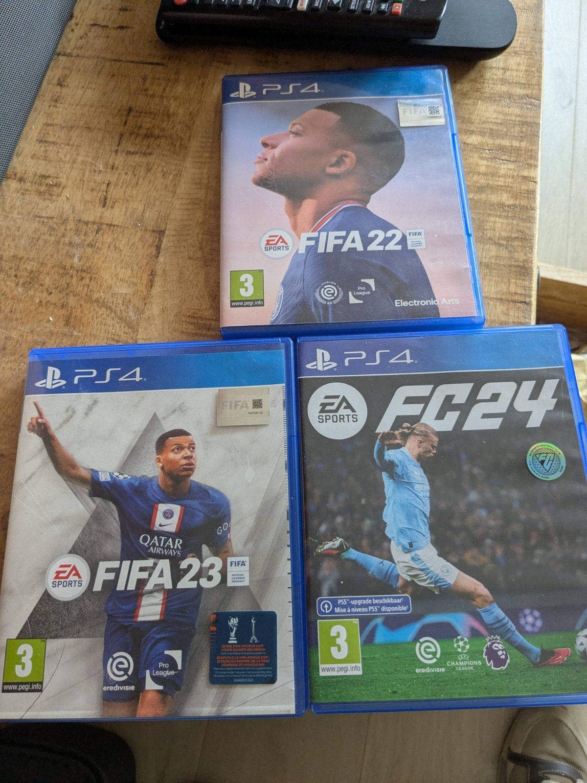 FIFA 22, FIFA 23 en FC 24 PS4 games, Gebruikt, EA Sports, Virtual Reality, Ophalen of Verzenden