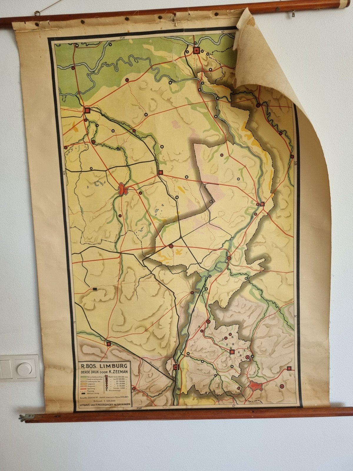 Antieke schoolkaart R.Bos Limburg door K.Zeeman, Antiek en Kunst, Ophalen, Aardrijkskunde