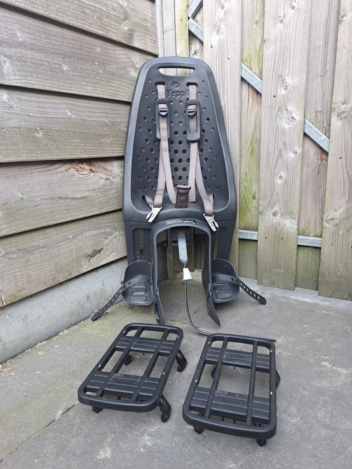 Yepp maxi achterzitje met 2 adapters, Ophalen, Gebruikt