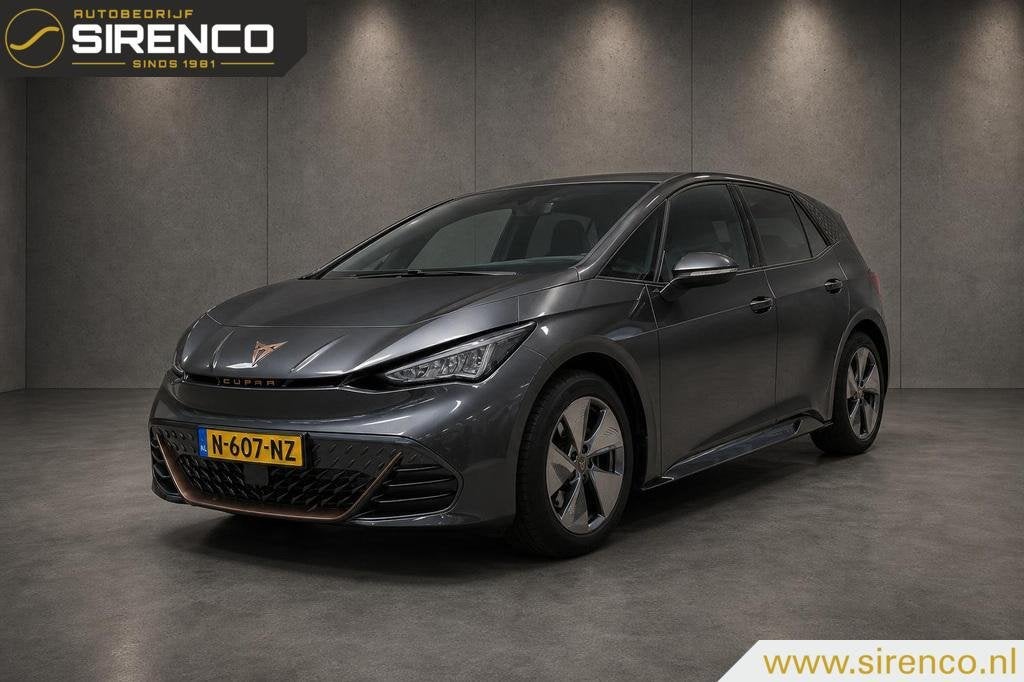 CUPRA Born Business One 62 kWh | navigatie | stoelverwarming, Auto's, Automaat, 421 km, Gebruikt, Zwart