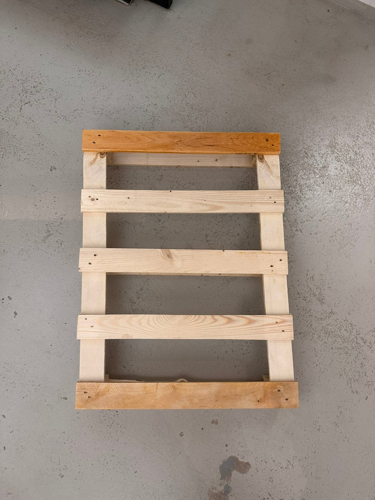 Gratis pallet (klein) 2 stuks, Doe-het-zelf en Verbouw, Ladders en Trappen, Ophalen, Zo goed als nieuw, Minder dan 2 meter