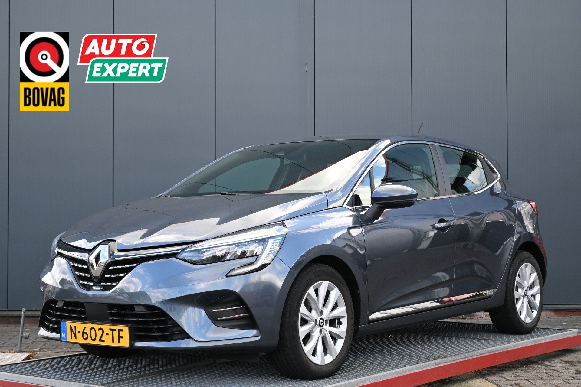 Renault Clio 1.0 TCe Intens (bj 2022), Auto's, Voorwielaandrijving, Stof, Gebruikt, 49 €/maand