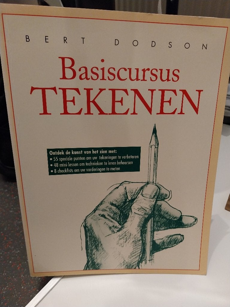 Boek Basis cursus tekenen, Ophalen of Verzenden, Zo goed als nieuw, Boek of Gids