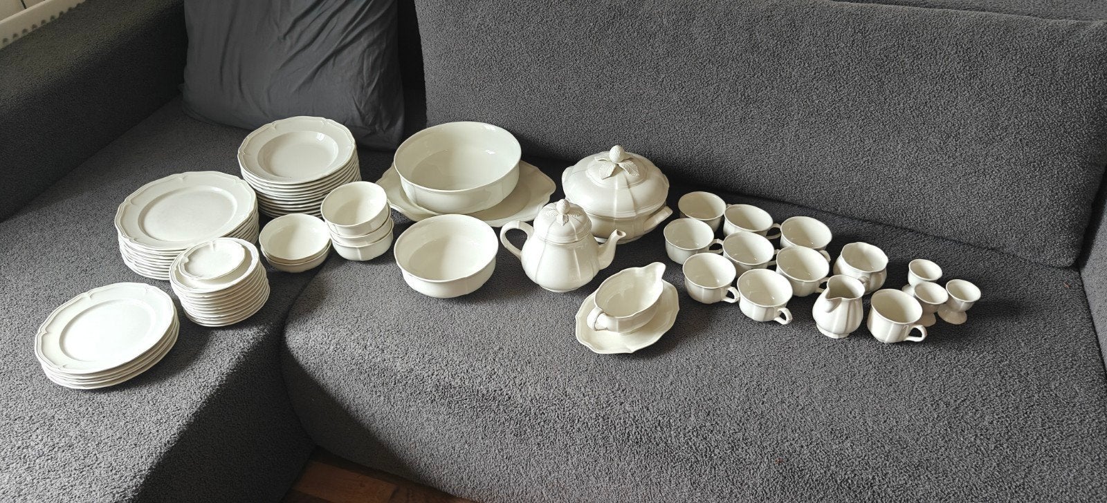 Villeroy & Boch Manoir Porseleinen Eetservies, Klassiek, Villeroy & Boch, Ophalen of Verzenden, Zo goed als nieuw