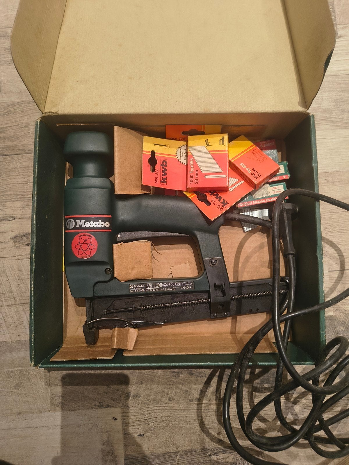 Metabo Tacker TA E 3030 Incl. 5000 nagels, Ophalen of Verzenden, Gebruikt