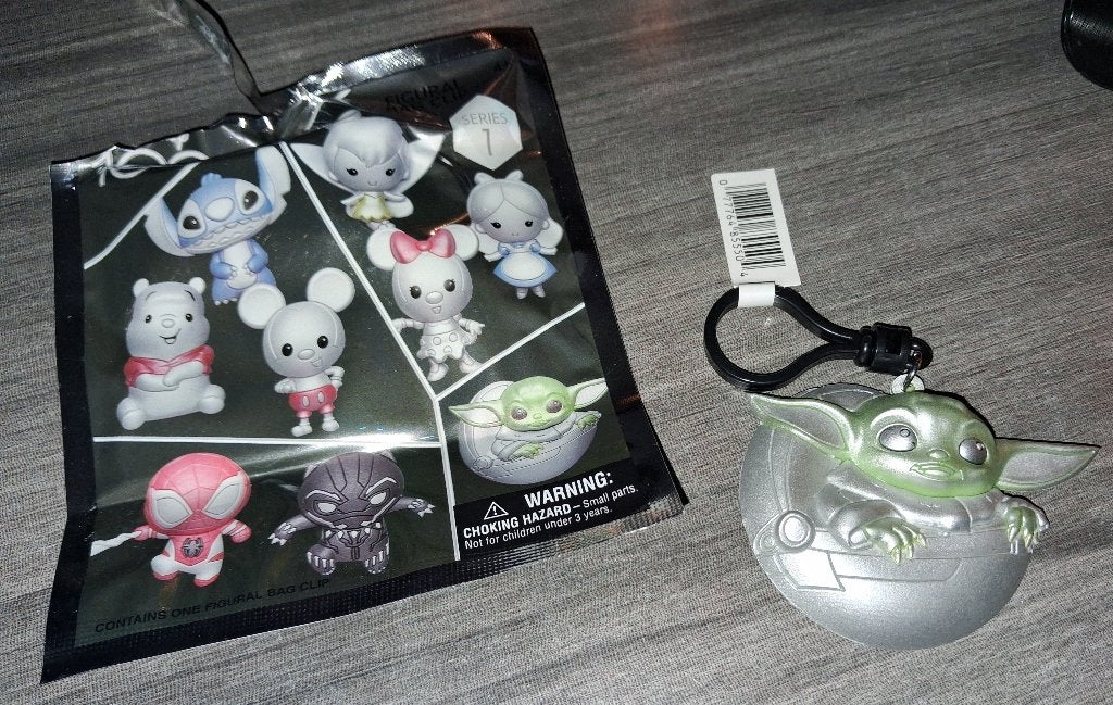 Nieuwe sleutelhanger tas hanger Baby Yoda / star wars /100, Ophalen of Verzenden, Nieuw, Gebruiksvoorwerp