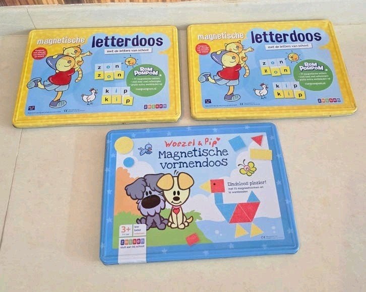 Magnetische Letterdoos en Vormendoos Woezel en Pip, Ophalen of Verzenden, Gebruikt, Taal en Lezen