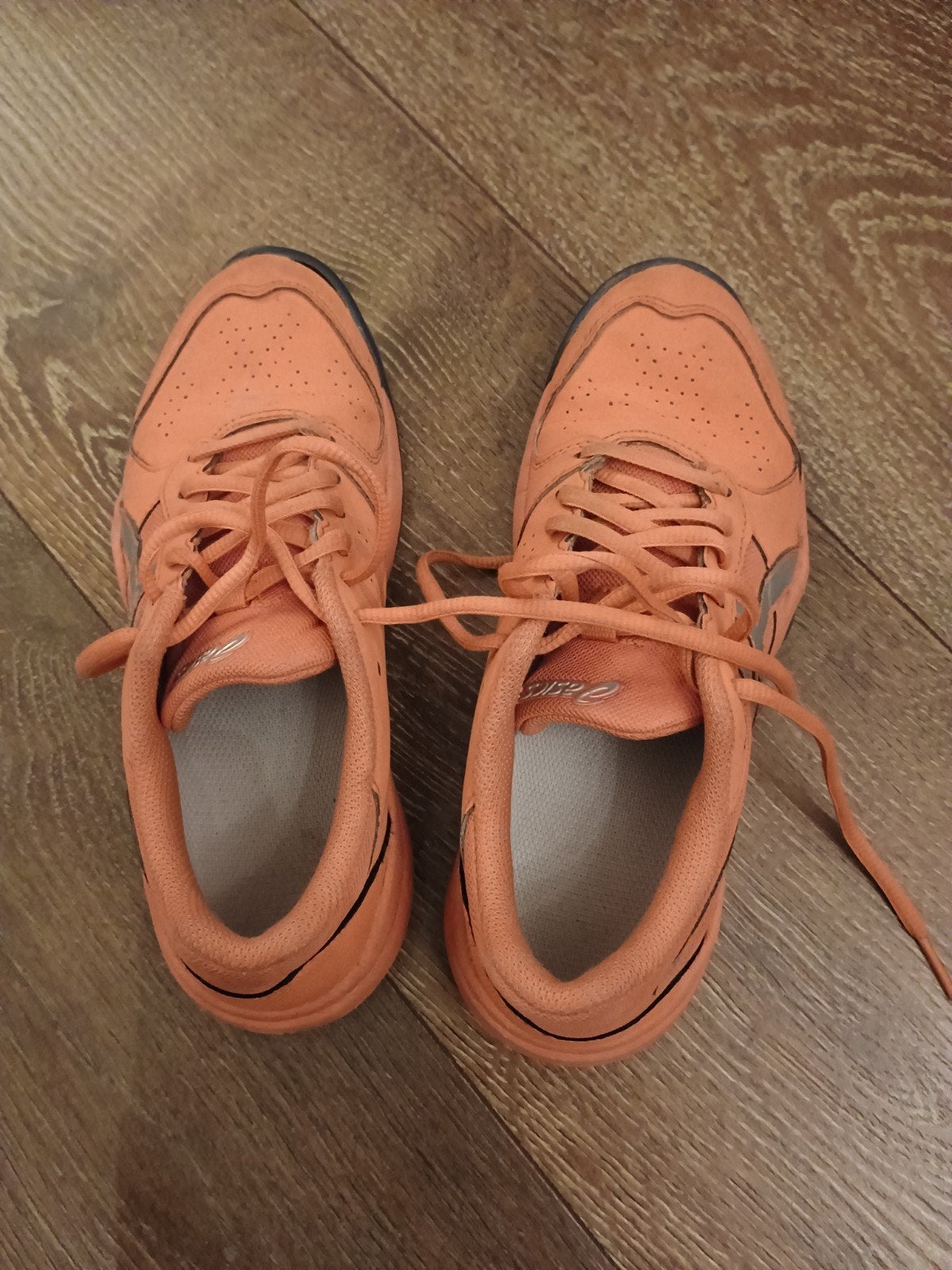 Tennisschoenen gravel Asics maat 35,5, Sport en Fitness, Gebruikt, L00, Schoenen, Ophalen