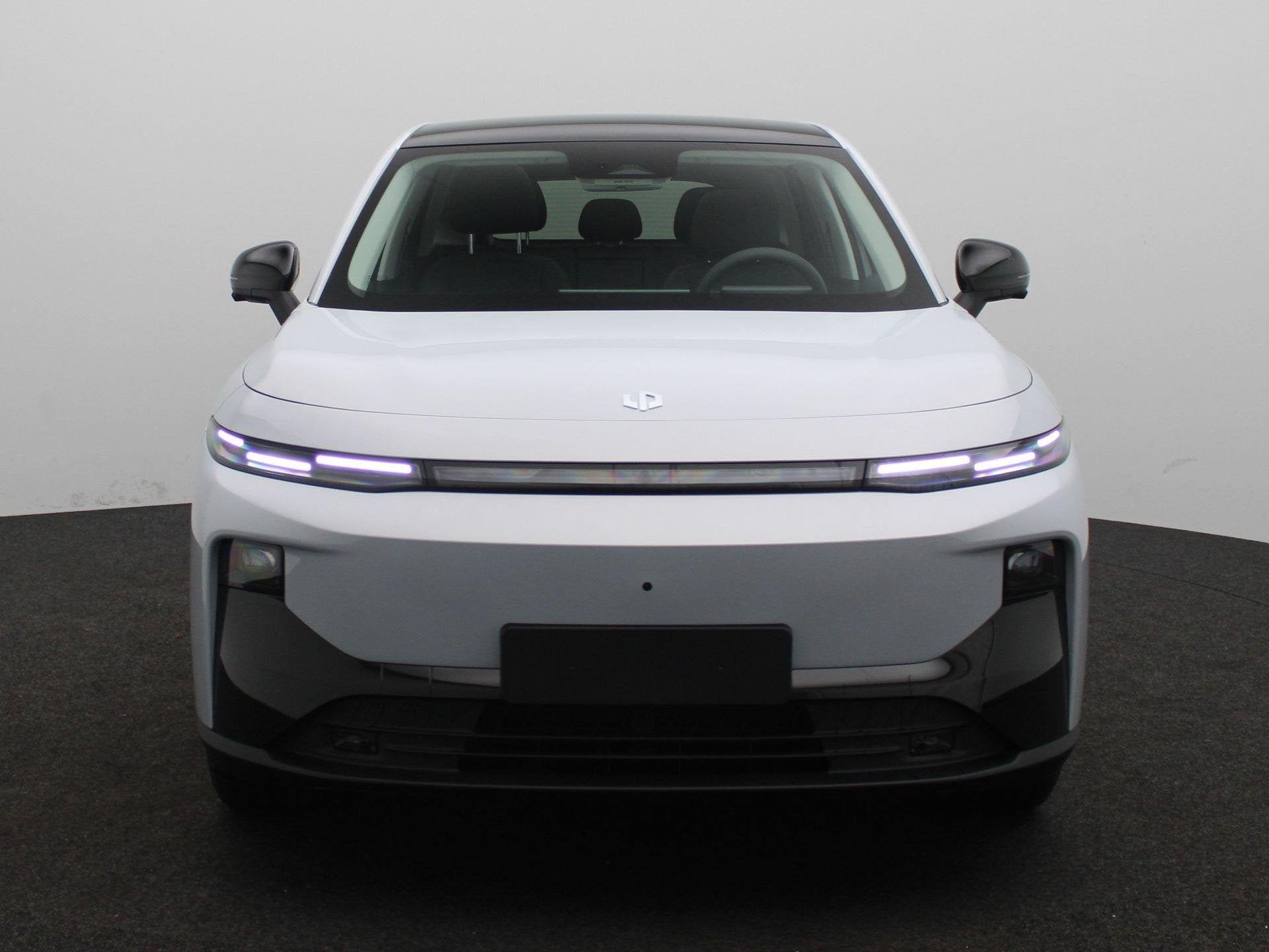 Leapmotor B10 Design ProMax 67.1 kWh | NU TE BESTELLEN | TOT, Auto's, Achterwielaandrijving, 1820 kg, SUV of Terreinwagen, Zilver of Grijs