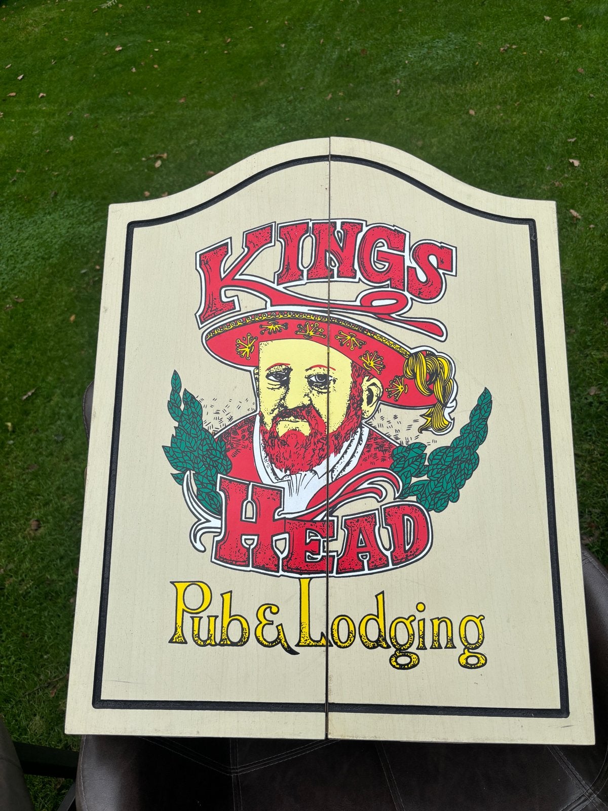 Kings Head Pub & Lodging dartbordkast, Een of twee spelers, Ophalen, Gebruikt