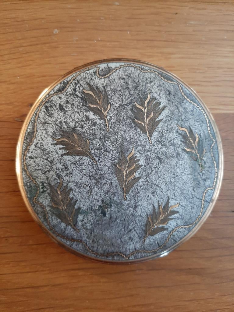 Vintage Poederdoosje met Bladmotief - 8cm, Antiek en Kunst, Antiek | Overige Antiek, Ophalen