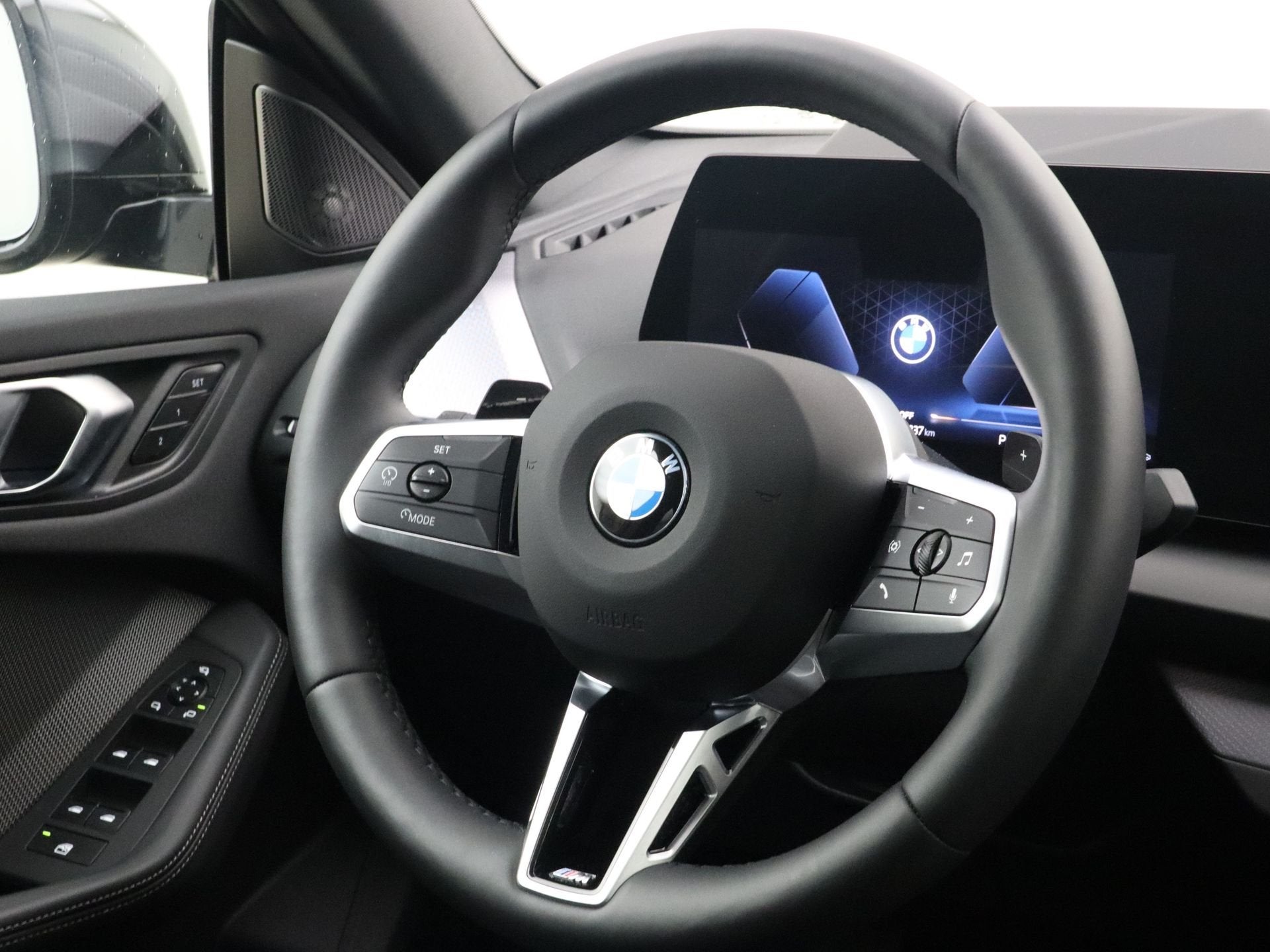 BMW 2 Serie 220 Gran Coupe M Sportpakket | Innovation Pack |, Auto's, Dealer onderhouden, 156 pk, Met garantie (alle), Zwart