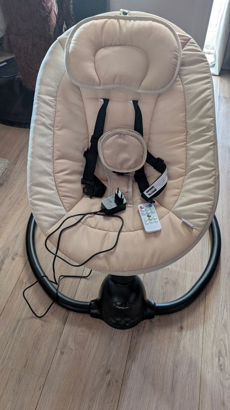 Mama Loes Baby Schommelstoel met Afstandsbediening, Kinderen en Baby's, Ophalen, Zo goed als nieuw