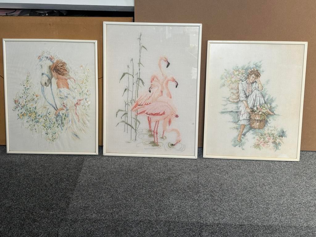 3 borduurwerken met lijst.Maten; zie laatste foto’s, Hobby en Vrije tijd, Borduren en Borduurmachines, Ophalen of Verzenden, Zo goed als nieuw