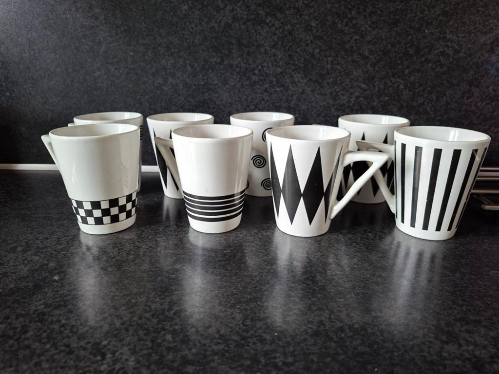 Popart kopjes 8 stuks, Huis en Inrichting, Keuken | Servies, Ophalen, Overige stijlen, Kop(pen) en/of Schotel(s)