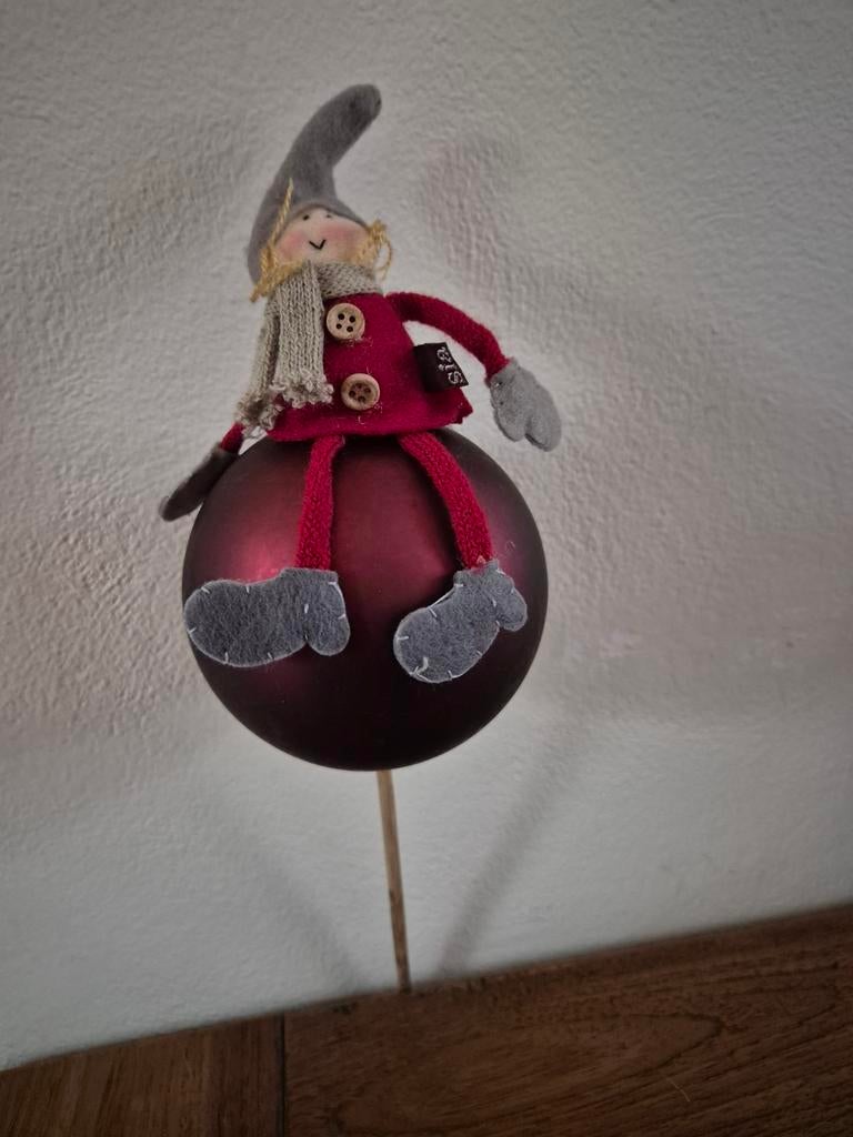 Kerstbal met poppetje op stokje, Ophalen of Verzenden