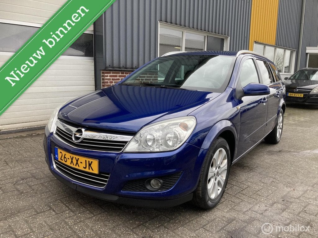 Opel Astra Wagon 1.8 Temptation TREKHAAK! NETTE AUTO!, Voorwielaandrijving, Gebruikt, 4 cilinders, Blauw