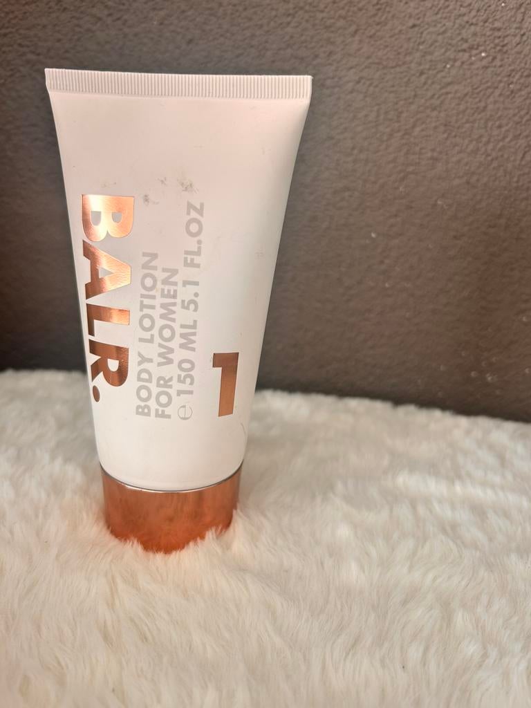 Bodylotion BALR.bodycreme, Ophalen of Verzenden, Zo goed als nieuw, Gehele gezicht