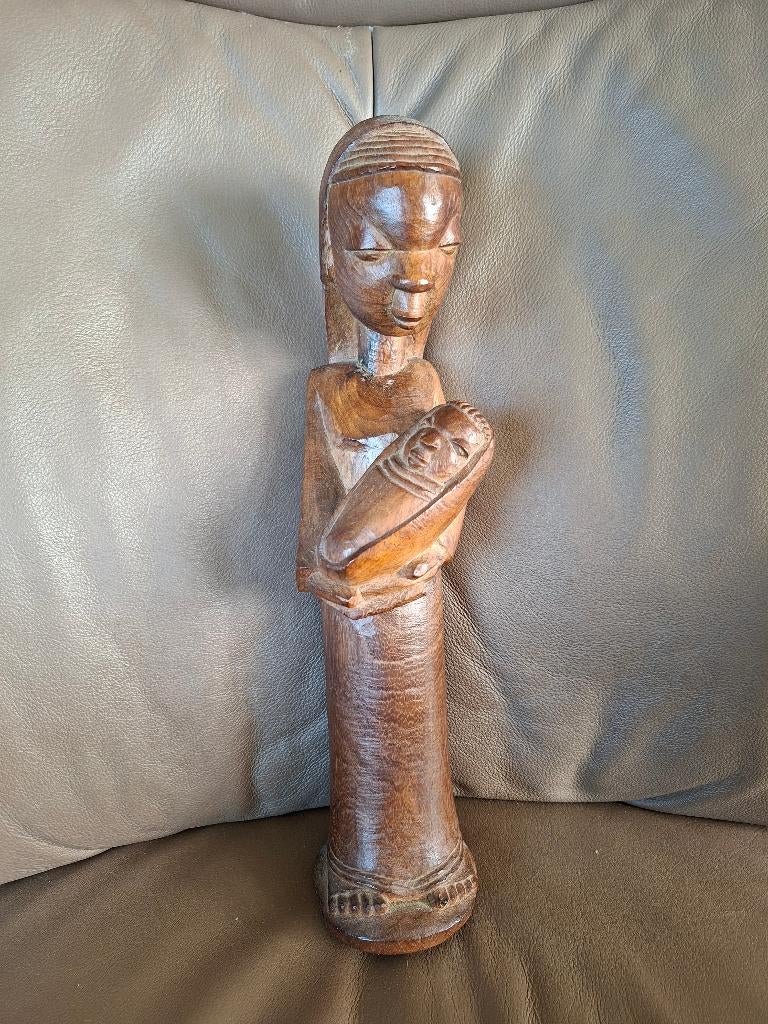 Houten Madonna en kind, Houtsnijwerk, Ophalen of Verzenden, 20 - 50 cm, Hout