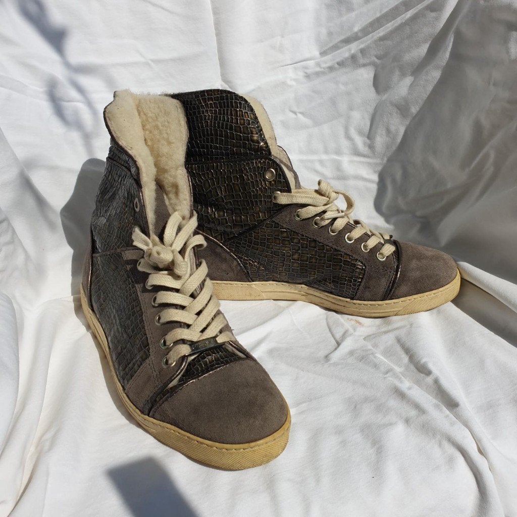 Gave warm gevoerde grijze schoenen. Mt 36.. Metro Sneakers, ., Ophalen of Verzenden, ., Grijs
