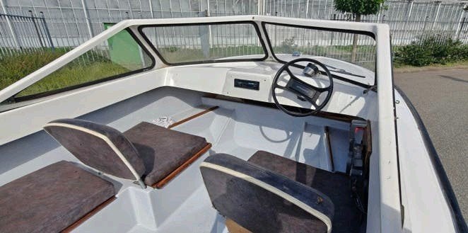 Foto 8 van leuk speedbootje, tourbootje met 9,9pk Tohatsu elektrische