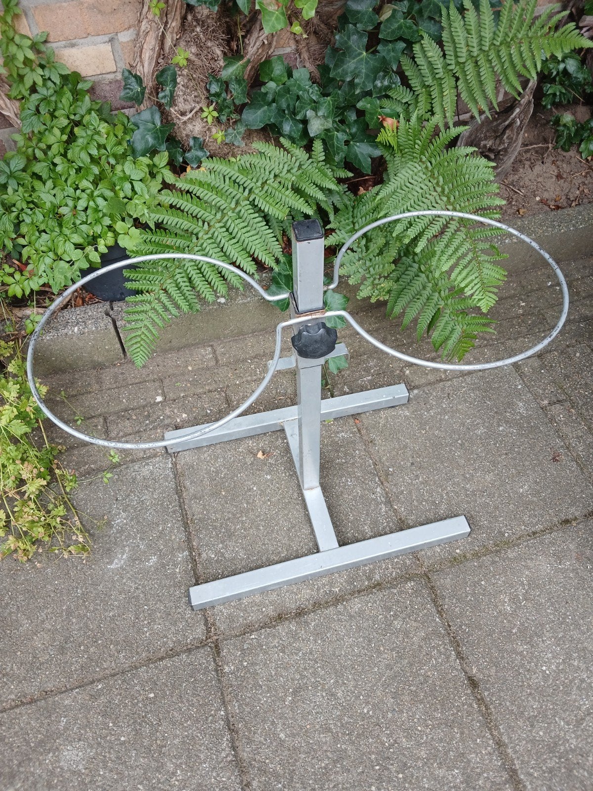 Verstelbare metalen drinkbak/voerbak standaard houder, Ophalen, Gebruikt