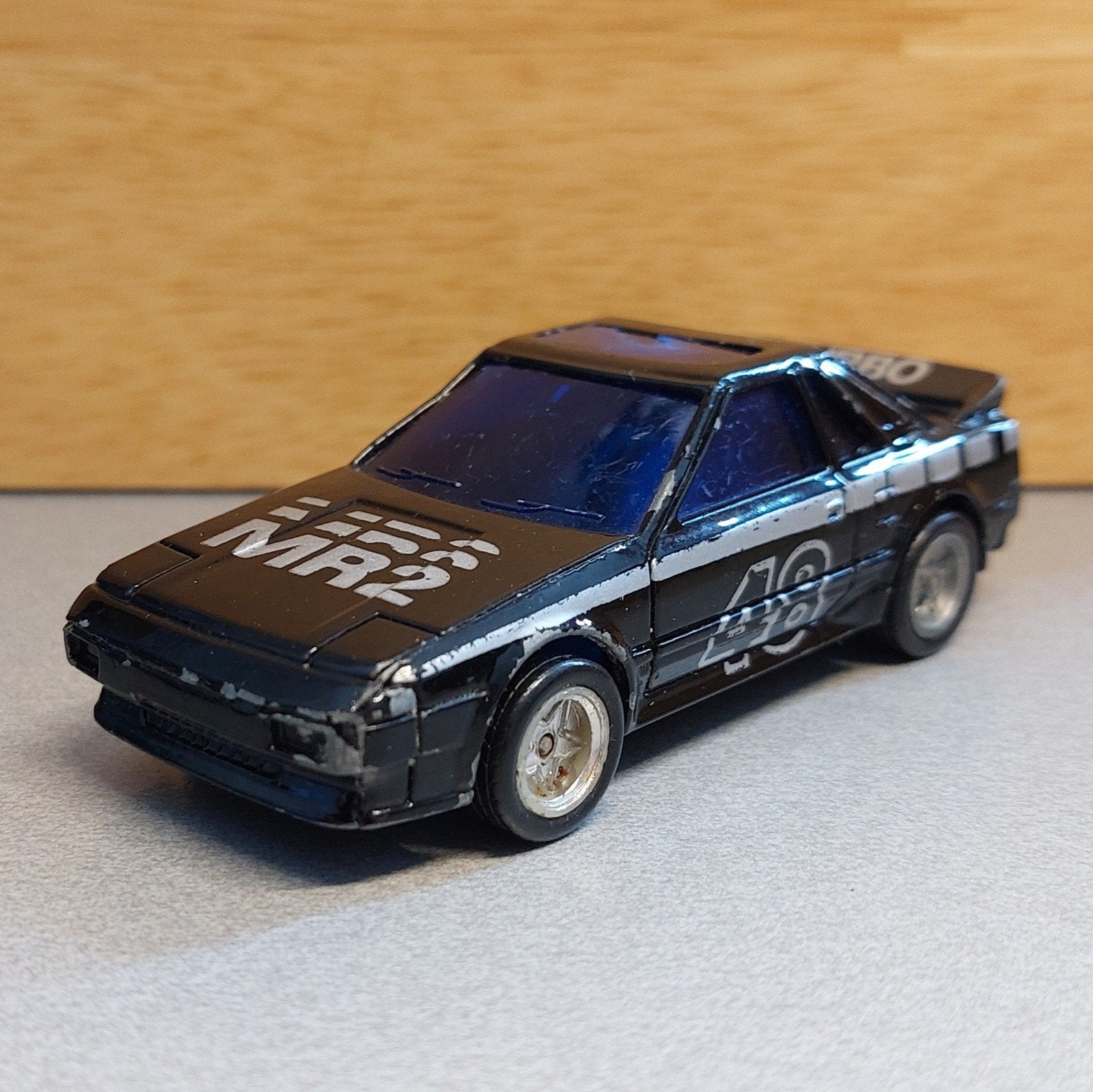 Toyota MR2 Schaalmodel 1:42 - Zwart met nummer 48, Hobby en Vrije tijd, Ophalen of Verzenden, Gebruikt, Overige typen