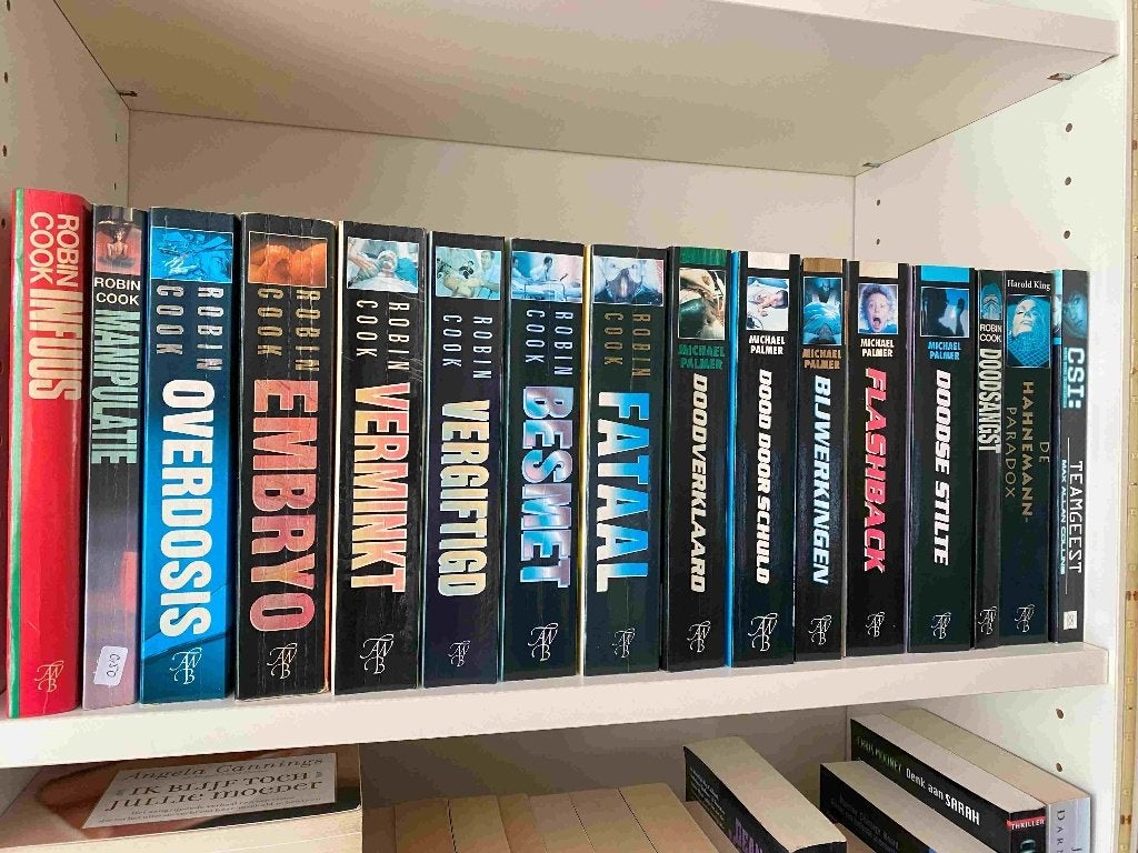 thrillers bijna gratis, Ophalen, Zo goed als nieuw